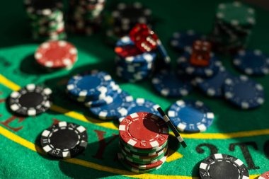 newbie app dashboard showing Lucky Number and live dealer game options side by side
